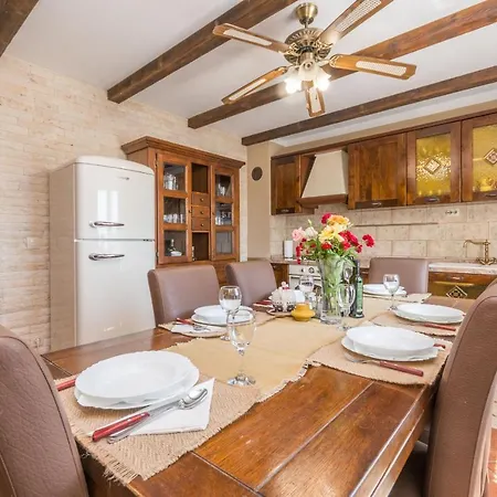Villa Nikolina Zadarvillas Polaca