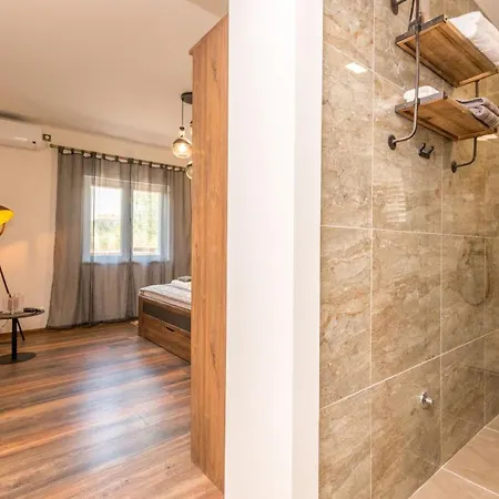 Nikolina Zadarvillas