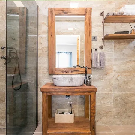 Nikolina Zadarvillas * Polaca