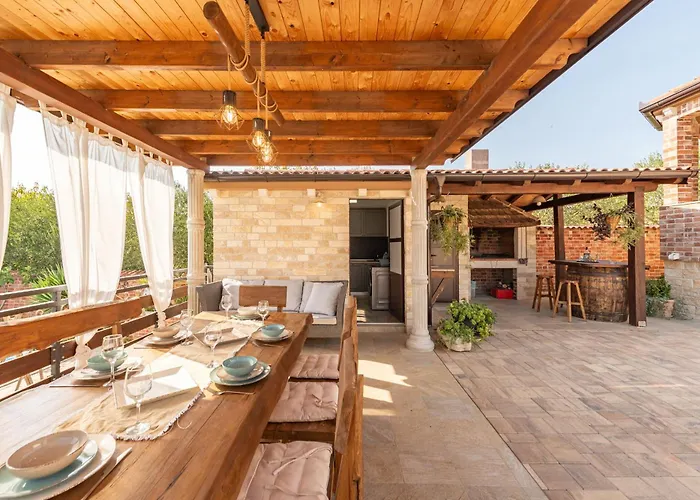 Nikolina Zadarvillas